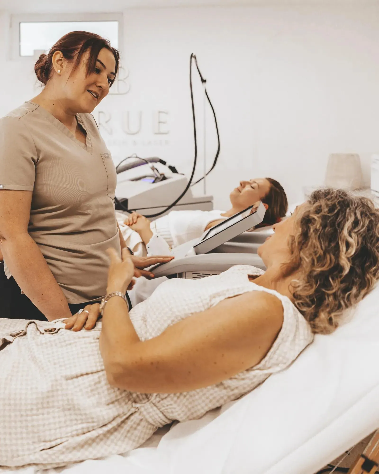 A hands-on laser treatment during a clinic training day